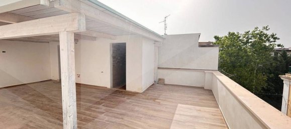 Casa de 2 habitaciónes en Grumo Appula, Italy No. 27787 3