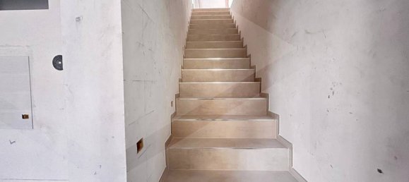 Casa de 2 habitaciónes en Grumo Appula, Italy No. 27787 5