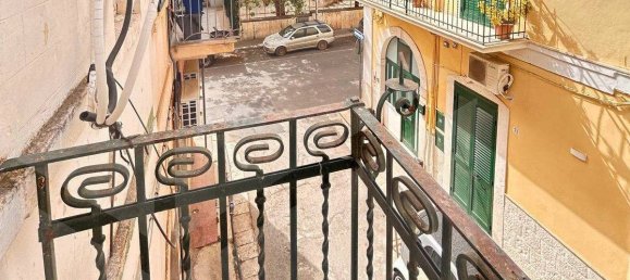 Casa de 2 habitaciónes en Grumo Appula, Italy No. 27787 26