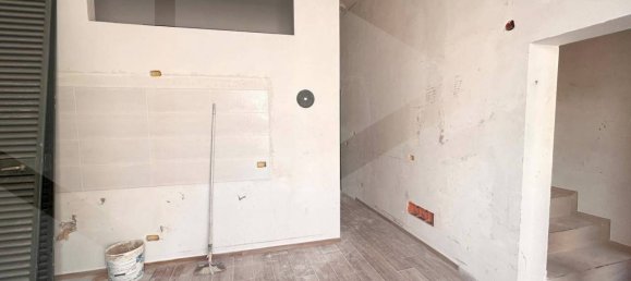 Casa de 2 habitaciónes en Grumo Appula, Italy No. 27787 10