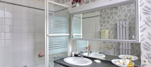 Здание 170м² в Камбре, Франция № 157090 16