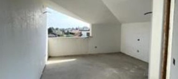 2غرفة شقة في Giussano, Italy رقم 2779 5