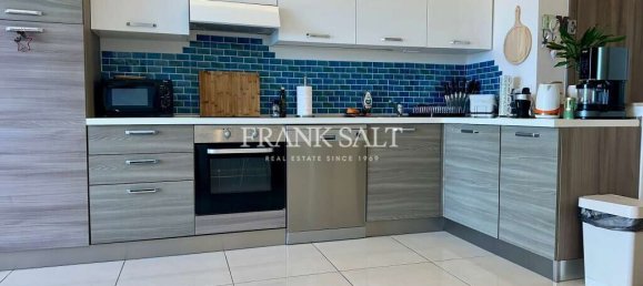 2 bedrooms Penthouse in Swieqi, Malta No. 4205 7