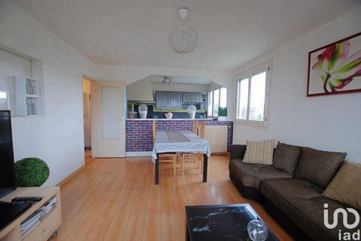 Apartamento com 4 quartos em condomínio em Franconville, France N.º 35403