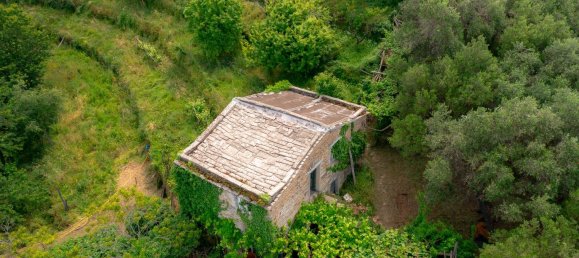 Дом с 4 комнатами в Лаванья, Италия № 272384 21