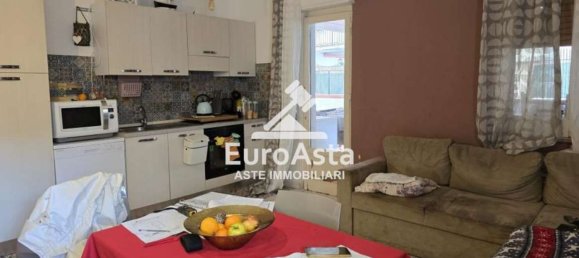 3 bedrooms Apartment in Palermo, Italy No. 347004 9