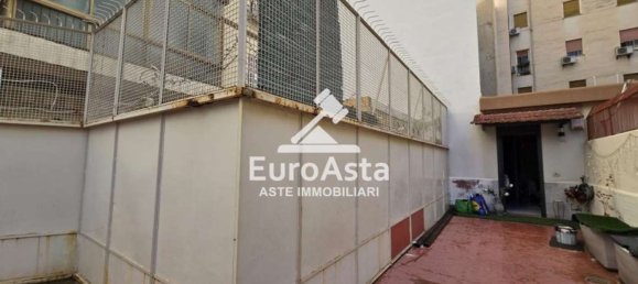 3 bedrooms Apartment in Palermo, Italy No. 347004 6