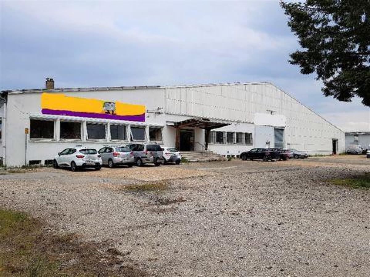 3500m² Factory in Vernouillet, France No. 21276