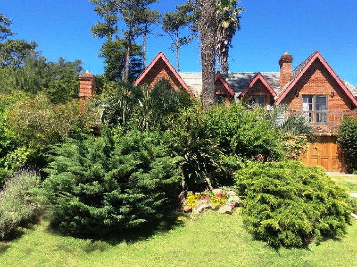 2 bedrooms House in Maldonado, Uruguay No. 4971