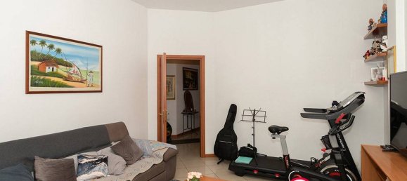 Apartamento de 3 dormitorios en San Vittore Olona, Italy No. 122178 3