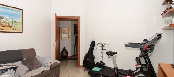 Apartamento de 3 dormitorios en San Vittore Olona, Italy No. 122178 4