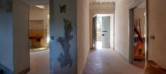 8 rooms Villa in Pescaglia, Italy No. 86146 17