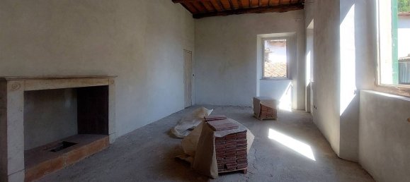 8 rooms Villa in Pescaglia, Italy No. 86146 5