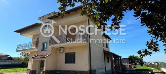 6 rooms Villa in Pontecagnano Faiano, Italy No. 65227 2