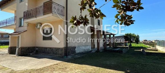 6 rooms Villa in Pontecagnano Faiano, Italy No. 65227 3