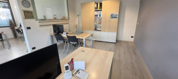  قطعة أرض في Pontoglio, Italy 643متر مربع رقم 7204 14