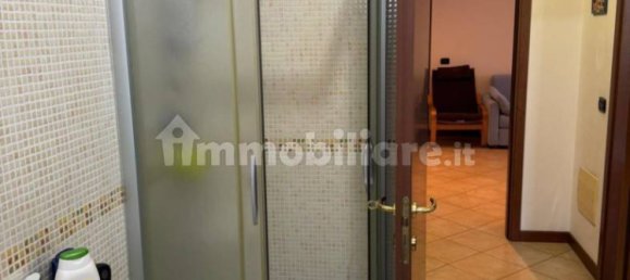 Apartamento de 2 dormitorios en San Martino in Strada, Italy No. 307958 12