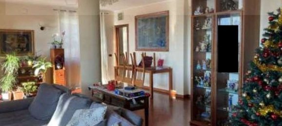 5 rooms Apartment in Noviglio, Italy No. 3255 6