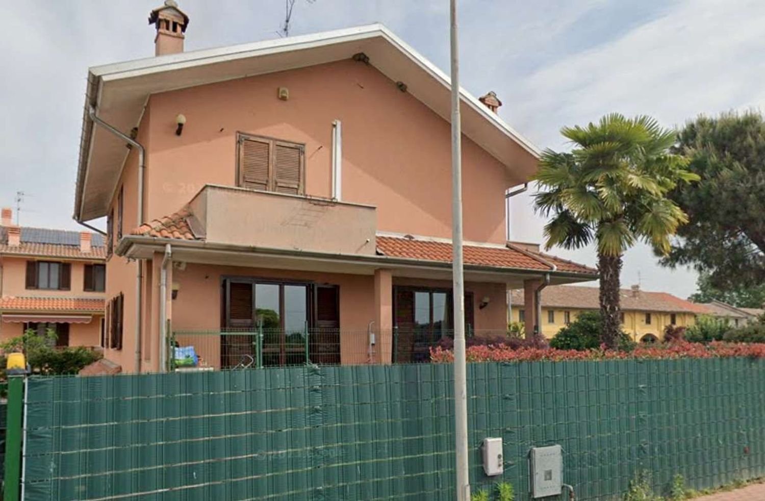 5 rooms Apartment in Noviglio, Italy No. 3255