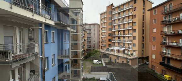 Apartamento de 3 habitaciónes en San Donato Milanese, Italy No. 29885 11