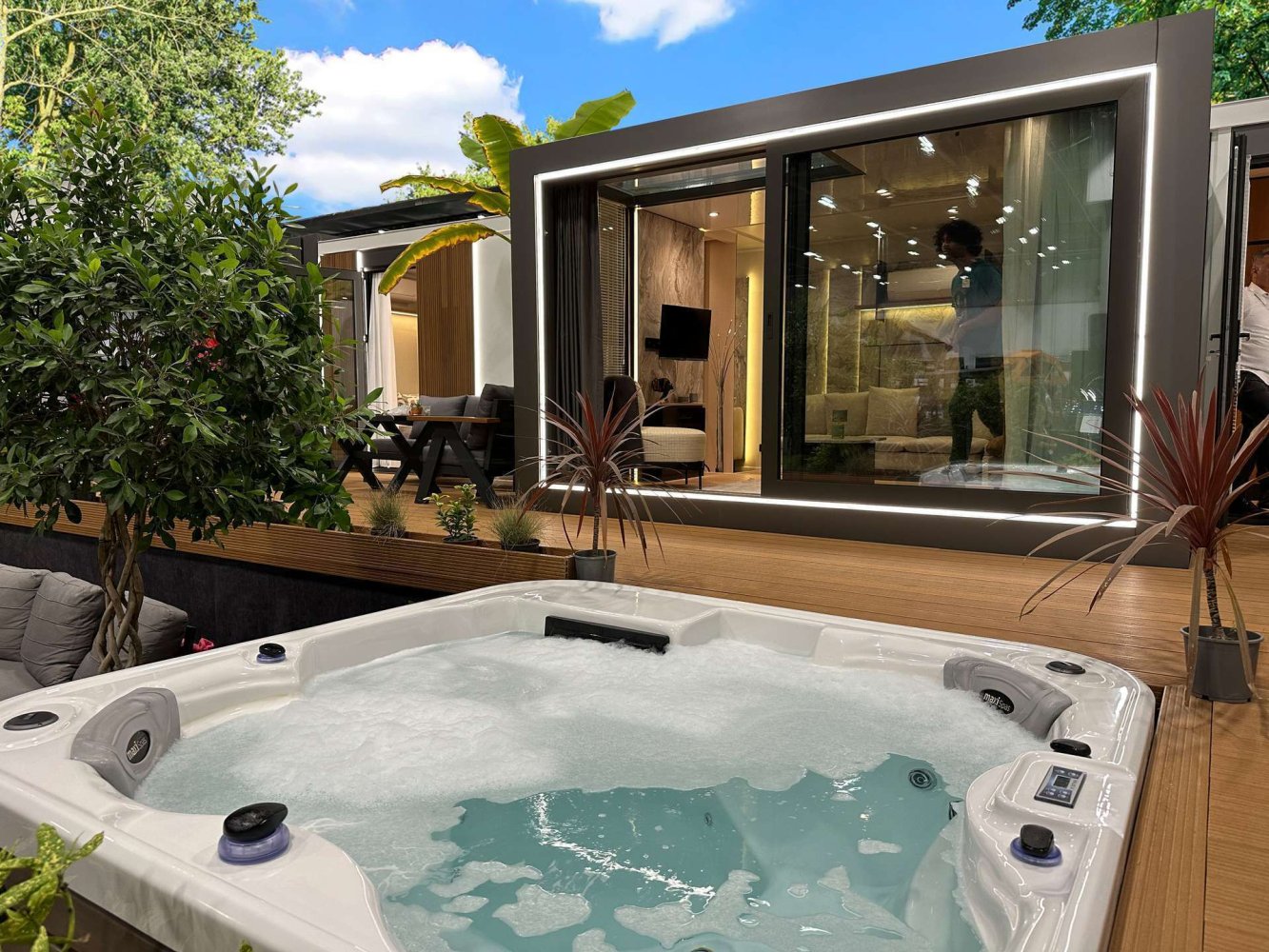 Дом с 2 комнатами в Лейпциг, Германия № 111895