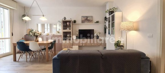 2 bedrooms Apartment in Modena, Italy No. 323376 4