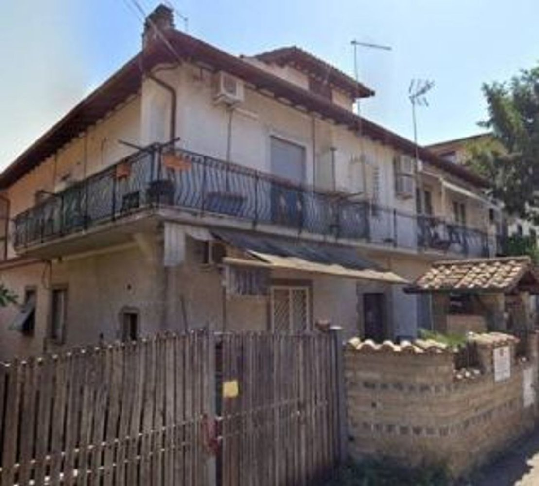 3 bedrooms Apartment in Rome, Italy No. 318836