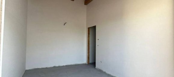 3-salle Appartement à Lagnasco, Italy No. 11665 5