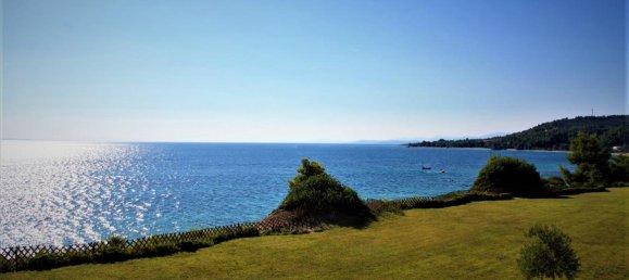 13 bedrooms Villa in Chalkidiki, Greece No. 6114 11