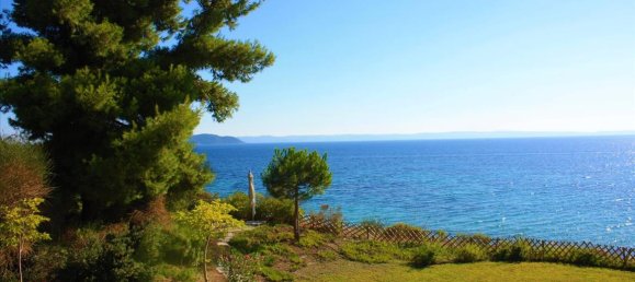 13 bedrooms Villa in Chalkidiki, Greece No. 6114 12