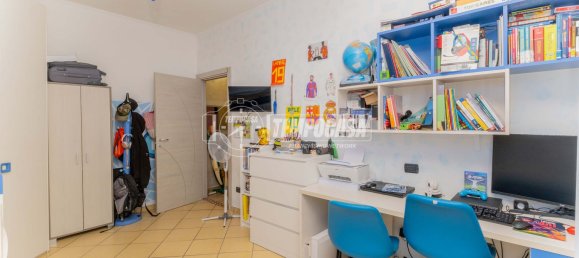 Apartamento de 2 dormitorios en Novate Milanese, Italy No. 347083 13