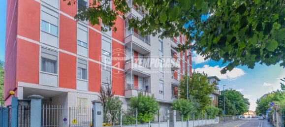 Apartamento de 2 dormitorios en Novate Milanese, Italy No. 347083 5