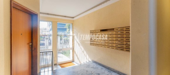 Apartamento de 2 dormitorios en Novate Milanese, Italy No. 347083 18