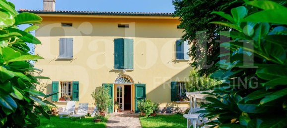 7 غرف نوم منزل في Castel Maggiore, Italy رقم 169363 2