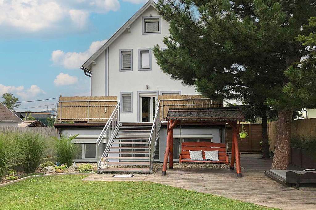 Casa de 3 dormitorios en Dobling, Austria No. 51131