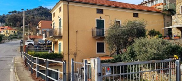 3 rooms Penthouse in Noli, Italy No. 138407 4