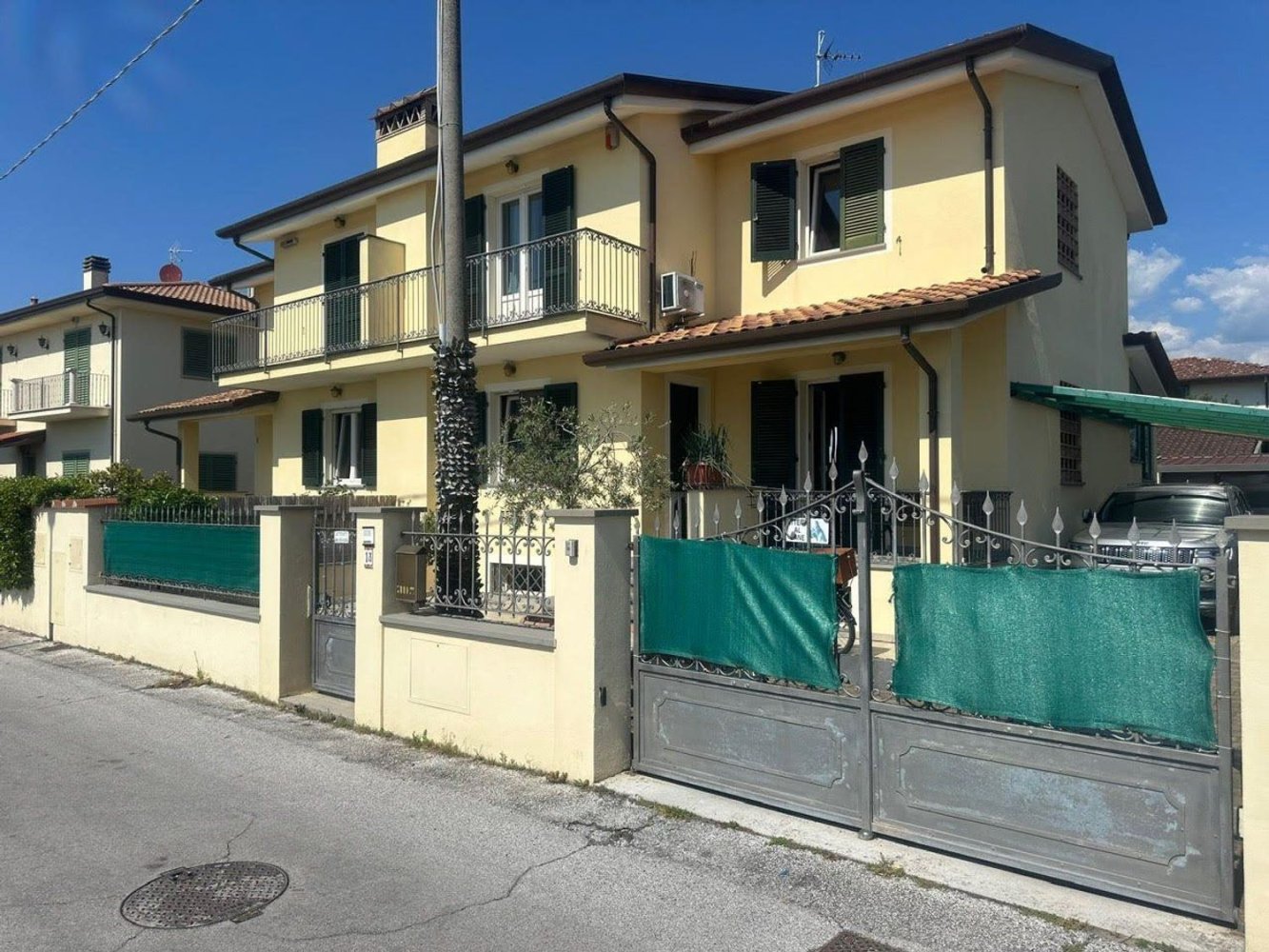 6 rooms Villa in Camaiore, Italy No. 261590