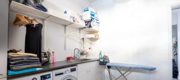 5 bedrooms Apartment in Paris, France No. 345045 10