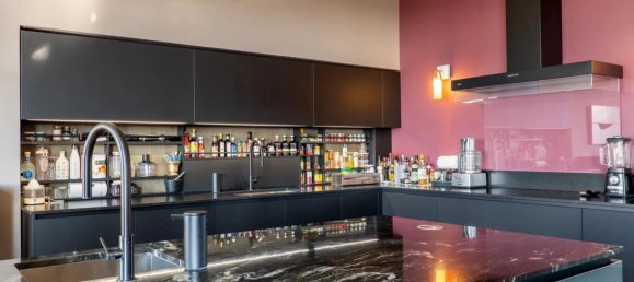 5 bedrooms Apartment in Paris, France No. 345045 4