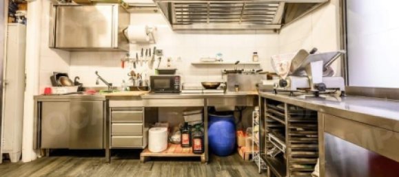 65m² Commercial property in Ravenna, Italy No. 64873 13