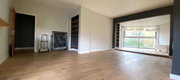 Apartamento de 3 dormitorios en Yvelines, France No. 186154 5