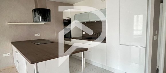 2 bedrooms Apartment in Saint-Denis, France No. 177153 4