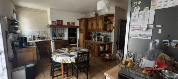 4 bedrooms House in Monts, France No. 49994 10