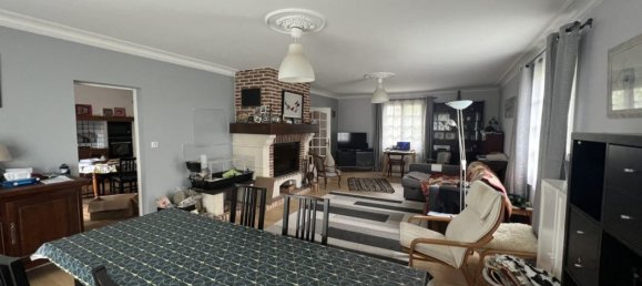 4 bedrooms House in Monts, France No. 49994 8