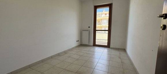 4 bedrooms Apartment in Pescara, Italy No. 315953 9
