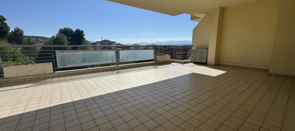 4 bedrooms Apartment in Pescara, Italy No. 315953 13