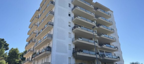 4 bedrooms Apartment in Pescara, Italy No. 315953 18