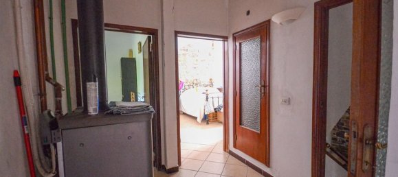 4 bedrooms House in Castiglione del Lago, Italy No. 81027 16