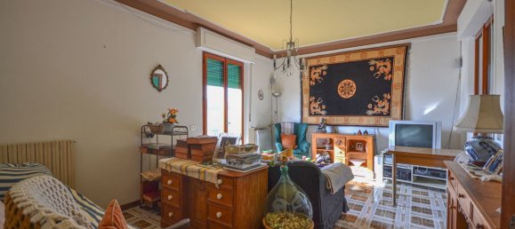 4 bedrooms House in Castiglione del Lago, Italy No. 81027 8