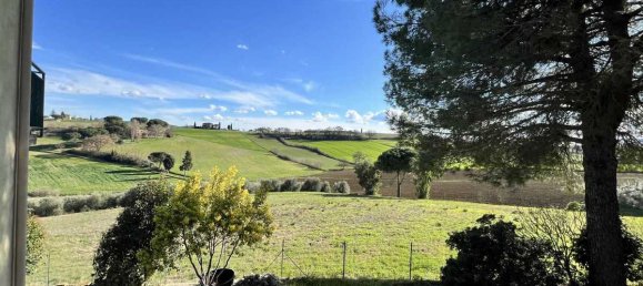 4 bedrooms House in Castiglione del Lago, Italy No. 81027 30